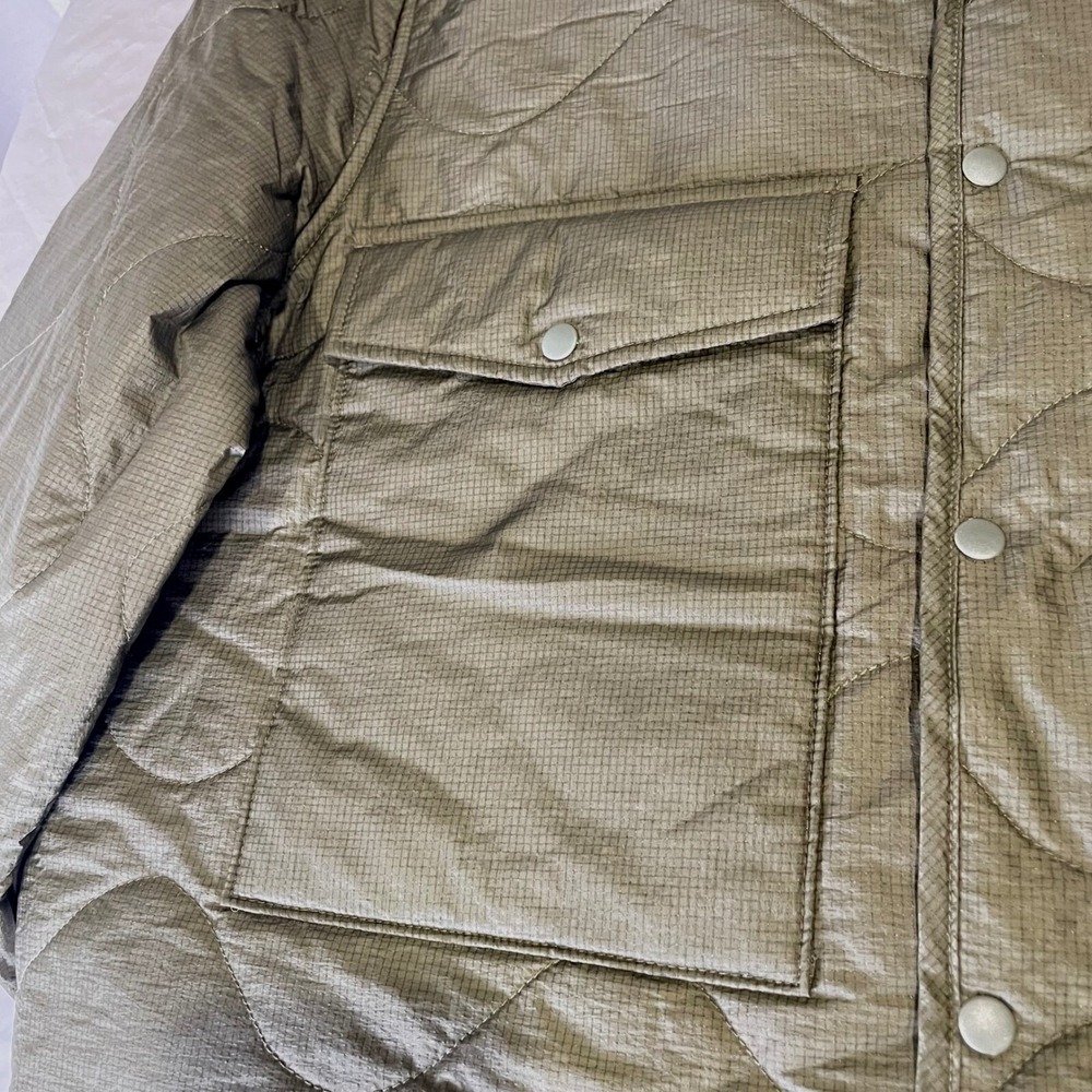 EXPRESS Quilted Puffer Jacket NEW Lightweight Olive Green Snap Button Pockets M - Picture 7 of 7